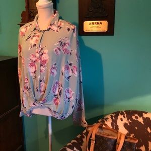 Umgee  woman’s size s